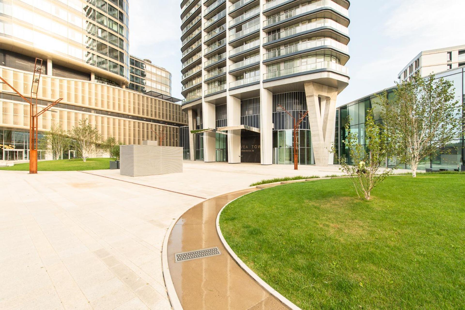 Nikas Eurovea Apartments - Free Parking Братислава Экстерьер фото