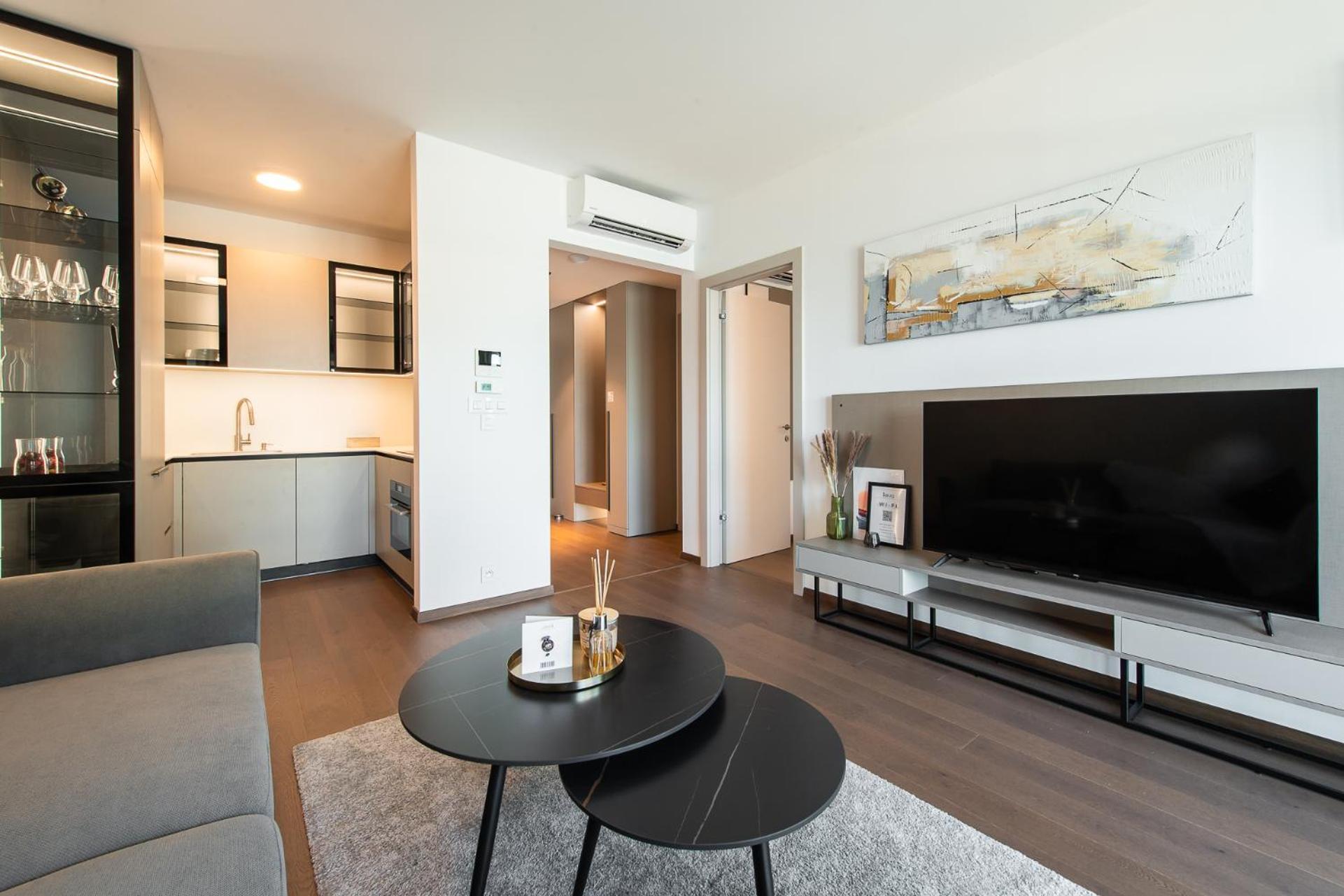 Nikas Eurovea Apartments - Free Parking Братислава Экстерьер фото