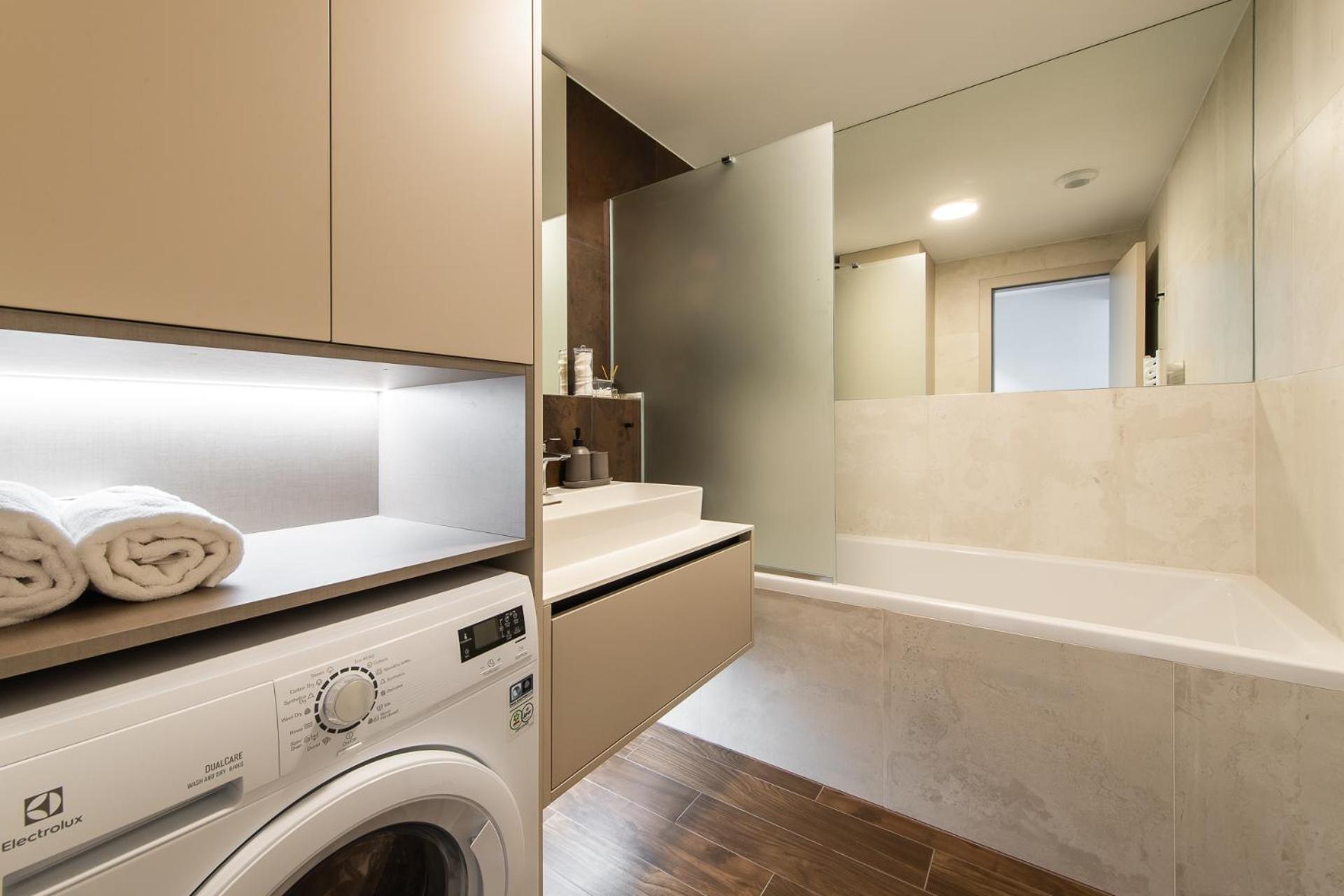 Nikas Eurovea Apartments - Free Parking Братислава Экстерьер фото