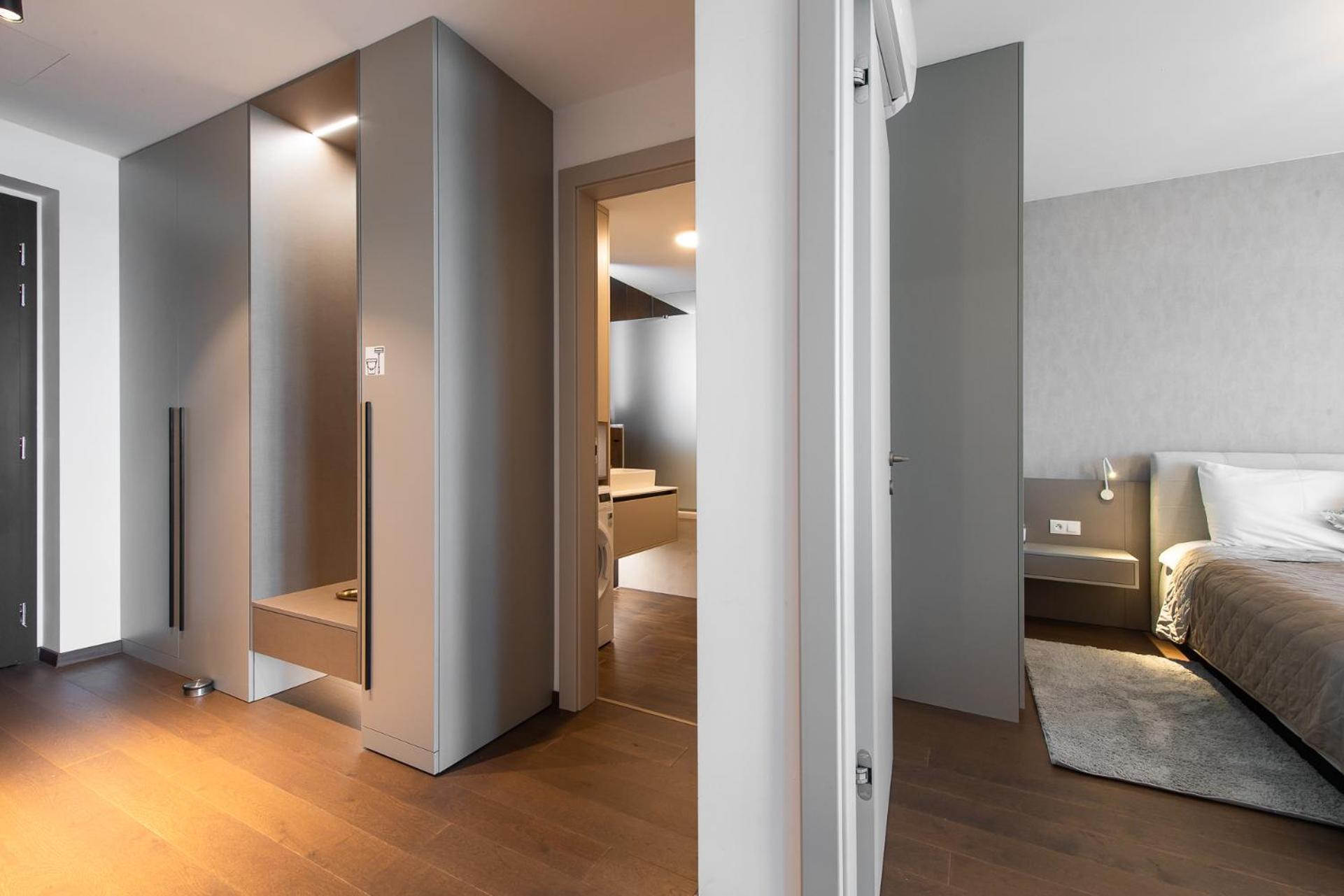 Nikas Eurovea Apartments - Free Parking Братислава Экстерьер фото